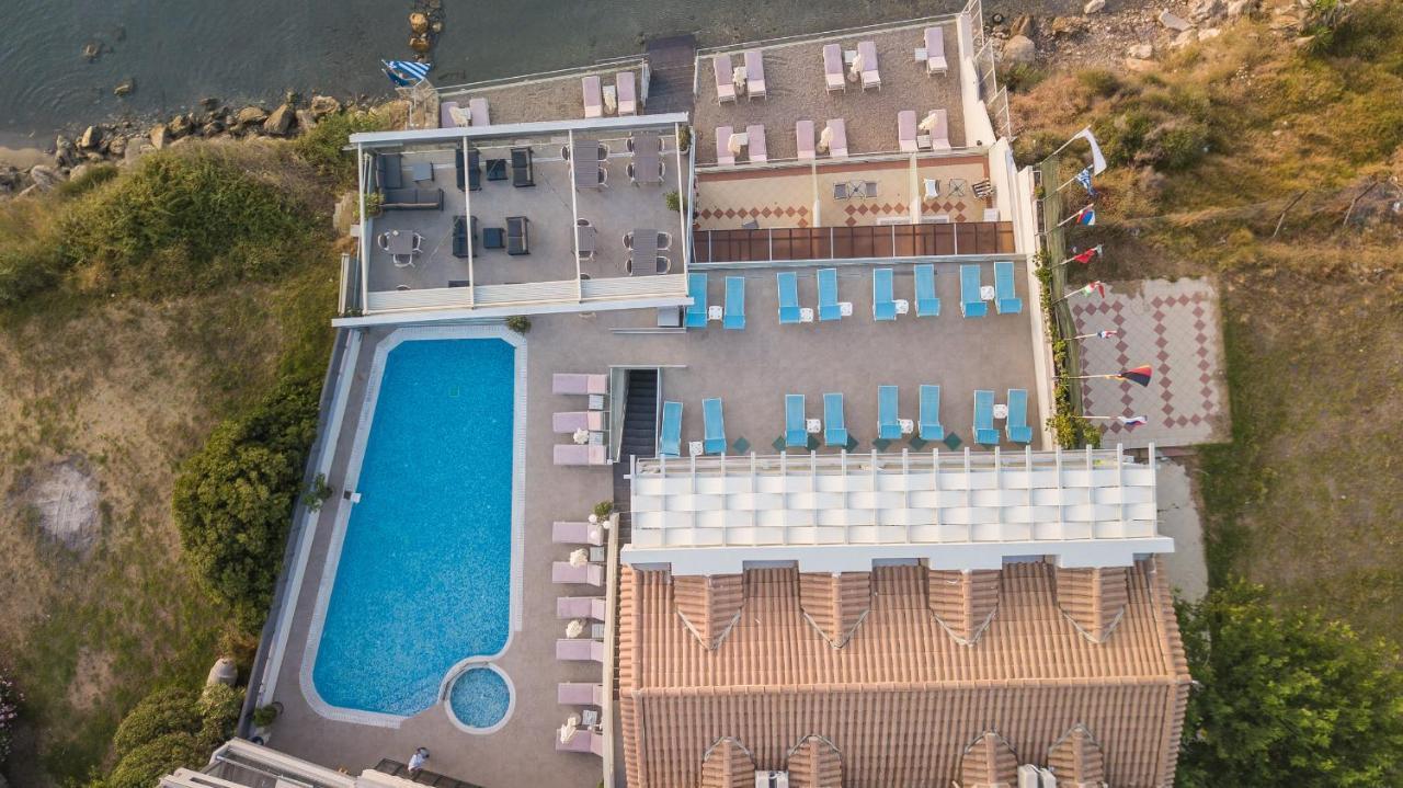 Denise Hotel
